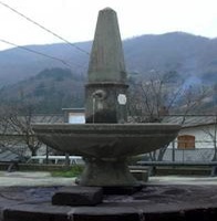 Fontana di Piazza a Bardalone