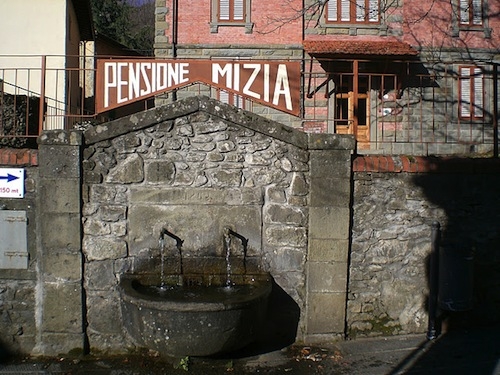 Fontana di Piazza a Maresca